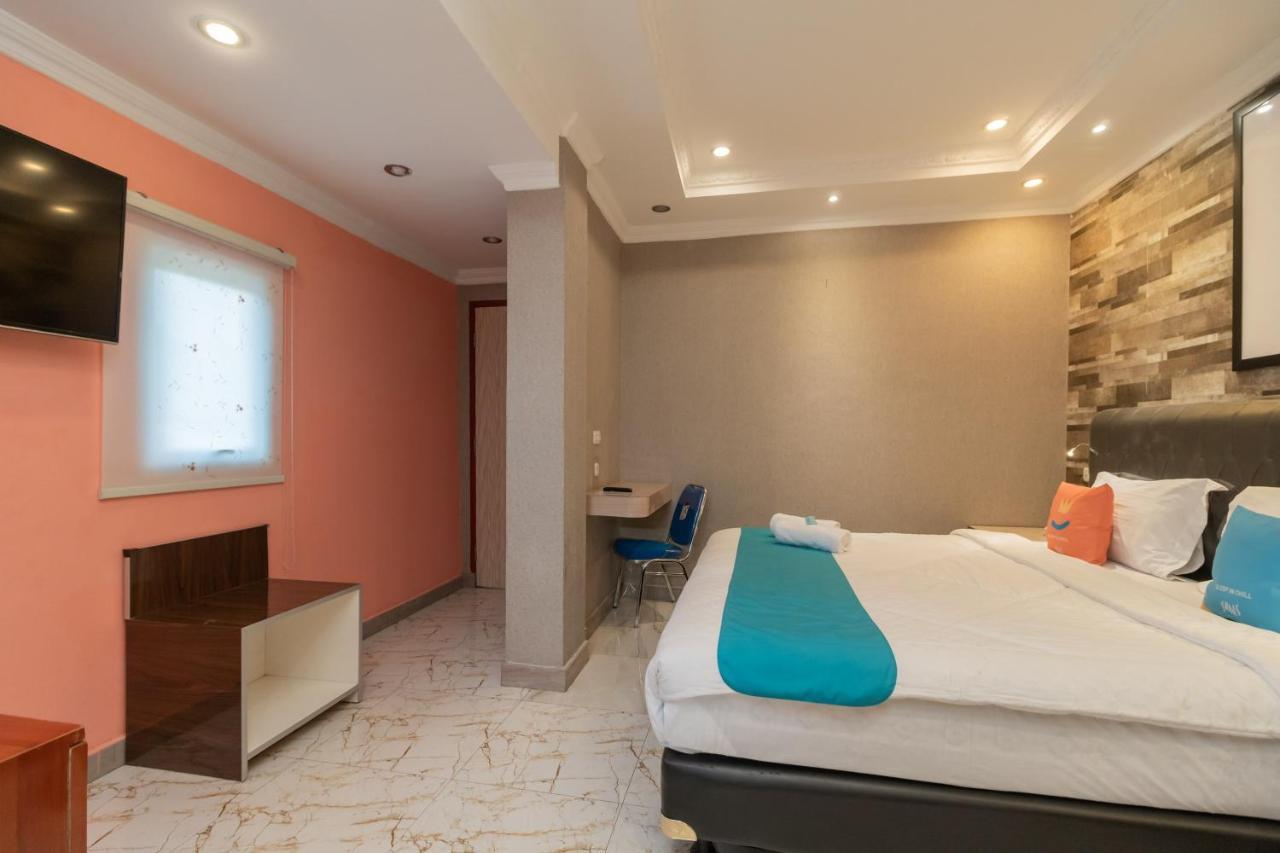 Sans Hotel Beauty Palembang Exterior foto